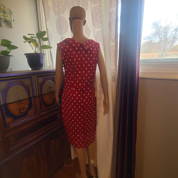 Rockabilly Red dress with white dots. - Picture 6 of 10